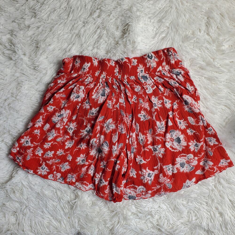 Faithful the Brand Floral Tie Waist Shorts Small
